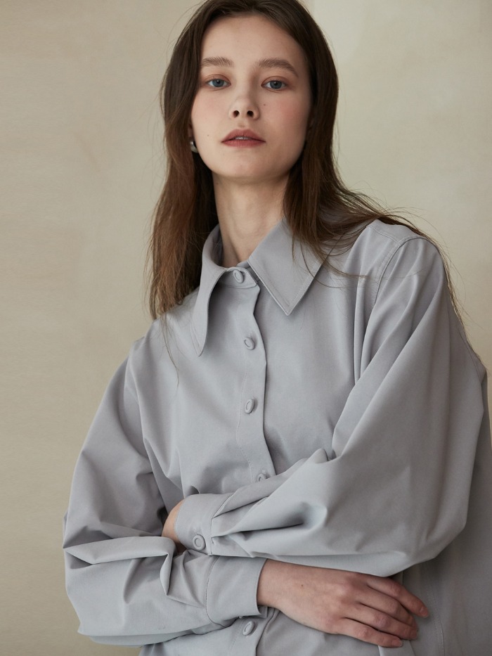 ouie250 wide collar blouse (gray)