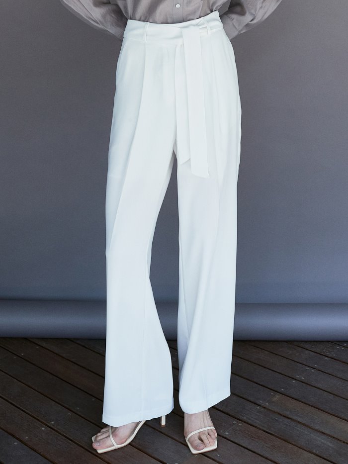 OU633 loosy long slacks (off white)